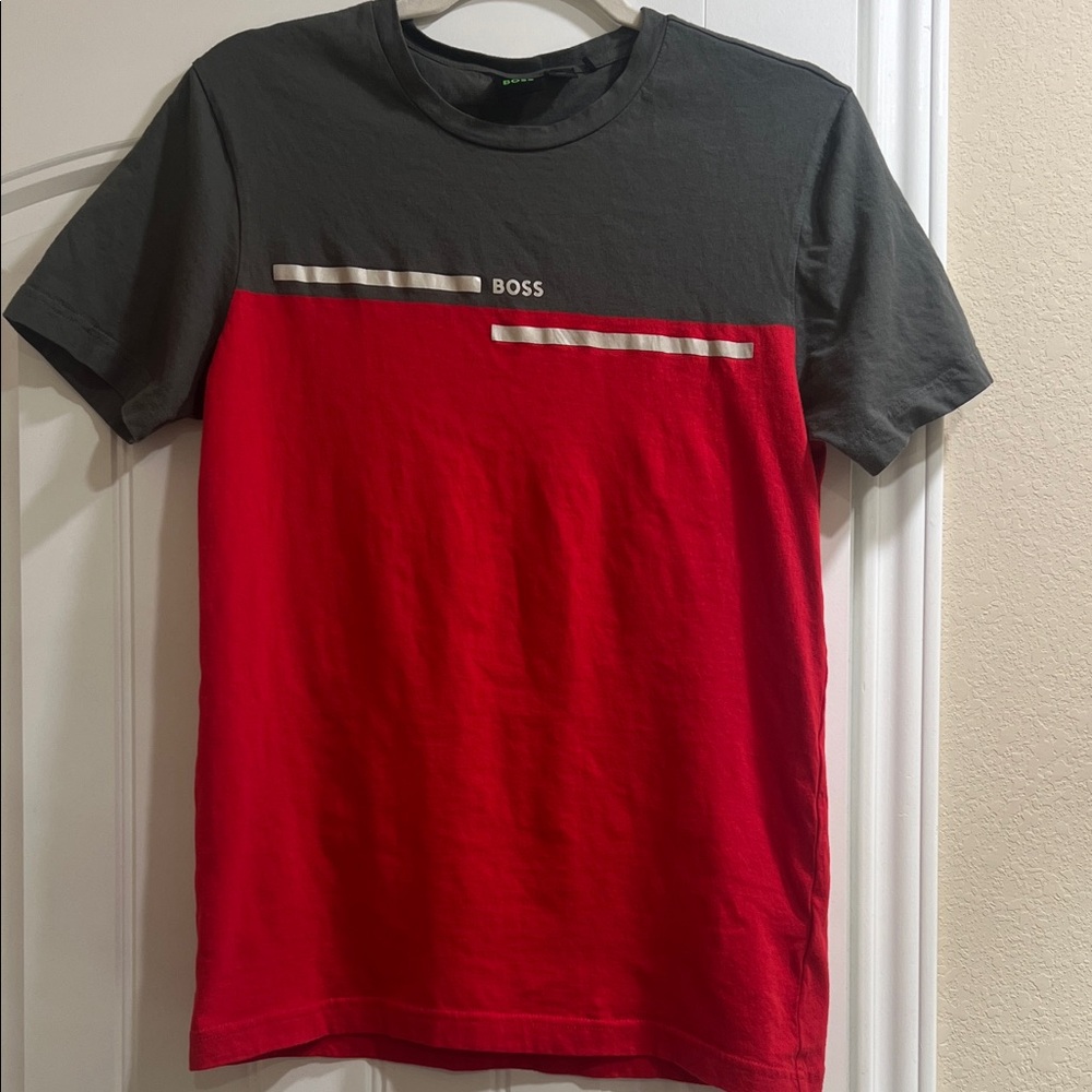 Boss Two-Tone Gray and Red Short Sleeve Crew T-Shirt